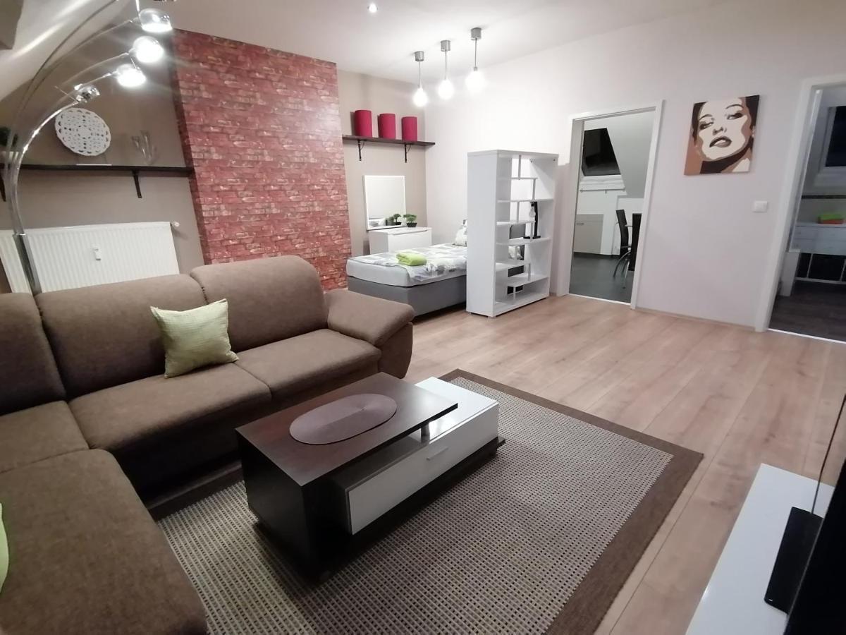 Ferienwohnung In Mayen Exteriör bild