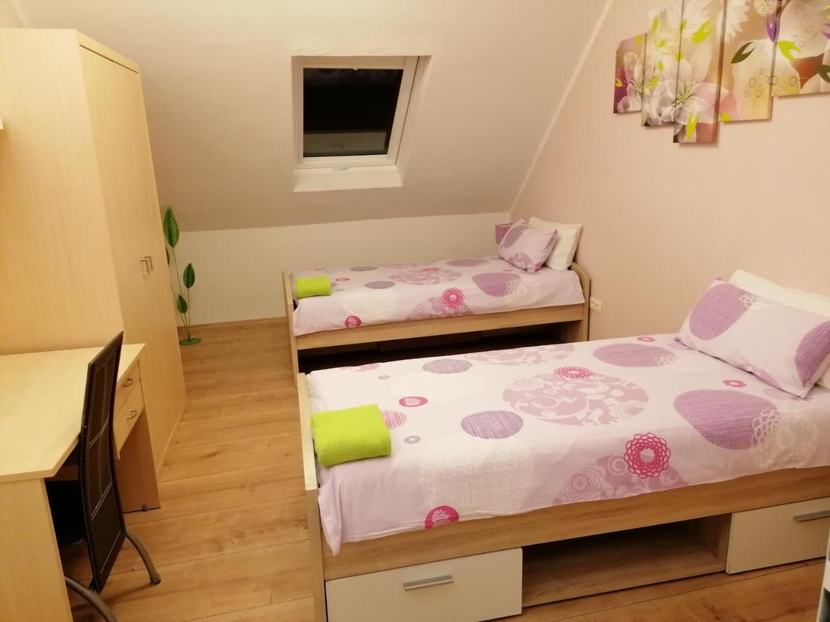 Ferienwohnung In Mayen Exteriör bild