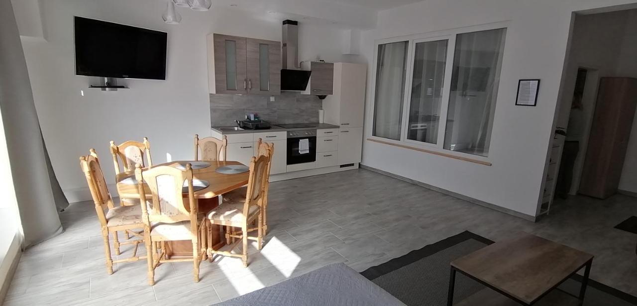Ferienwohnung In Mayen Exteriör bild