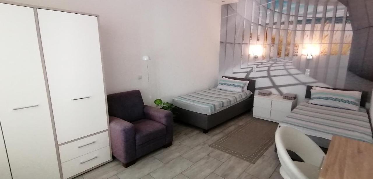 Ferienwohnung In Mayen Exteriör bild